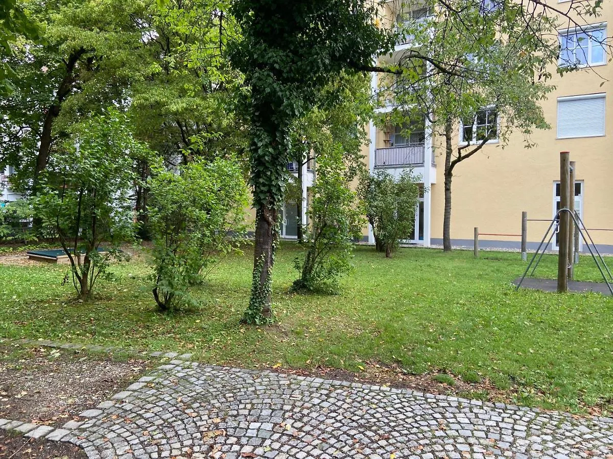 Wohnung Mit Garagenparkplatz An U-Bahnstation location